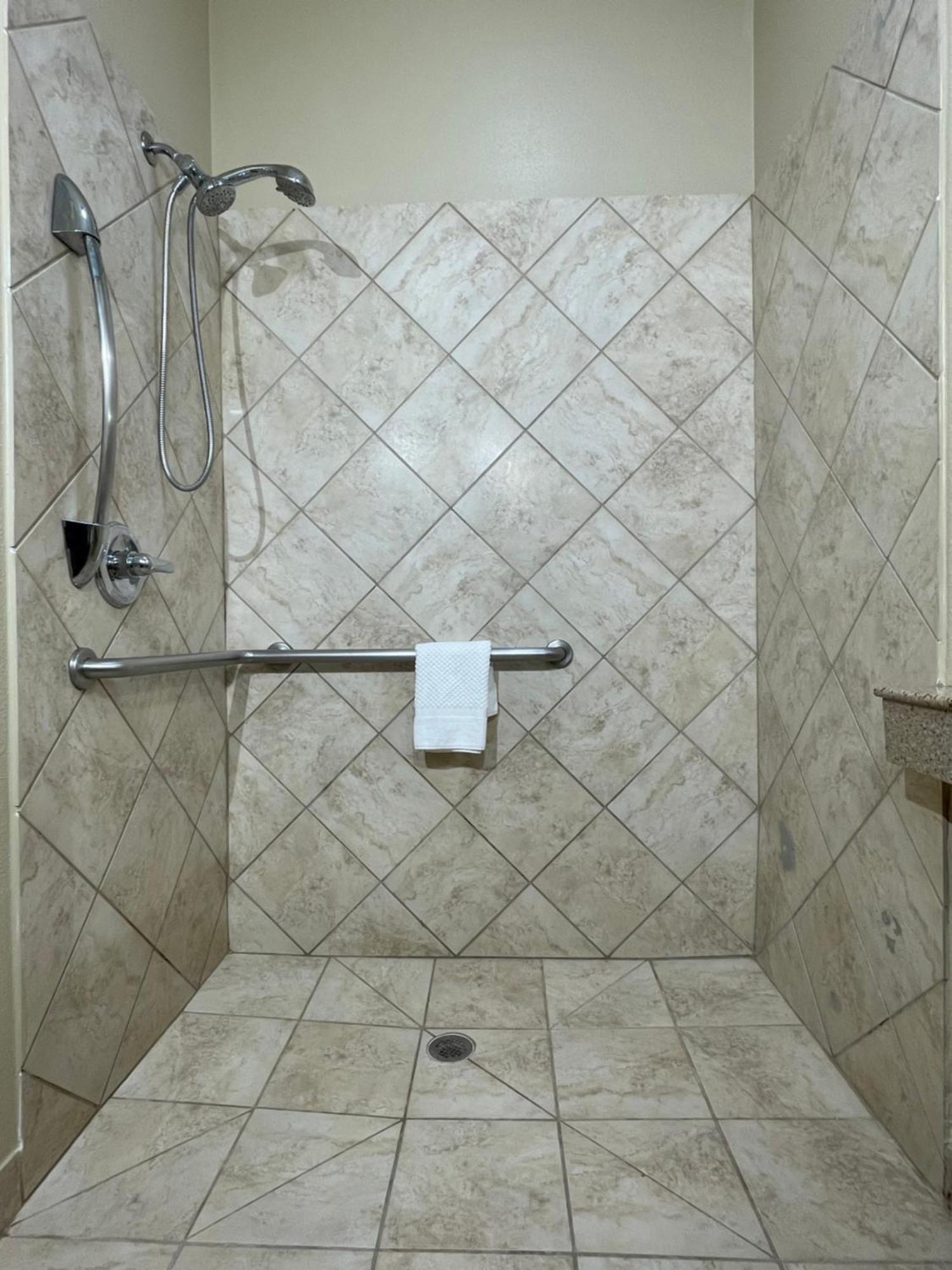 Spark By Hilton Houston Hobby Airport Bagian luar foto