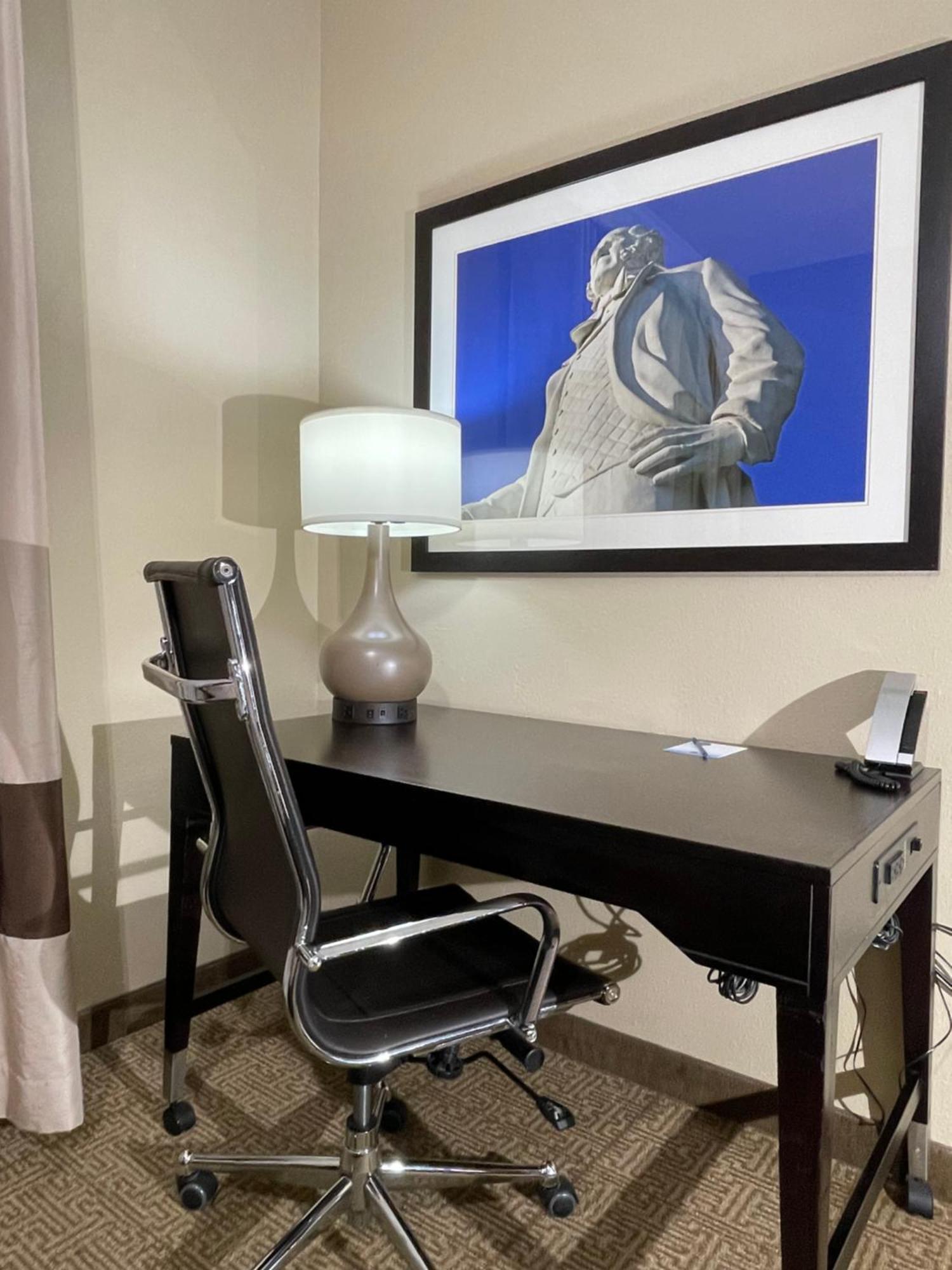 Spark By Hilton Houston Hobby Airport Bagian luar foto